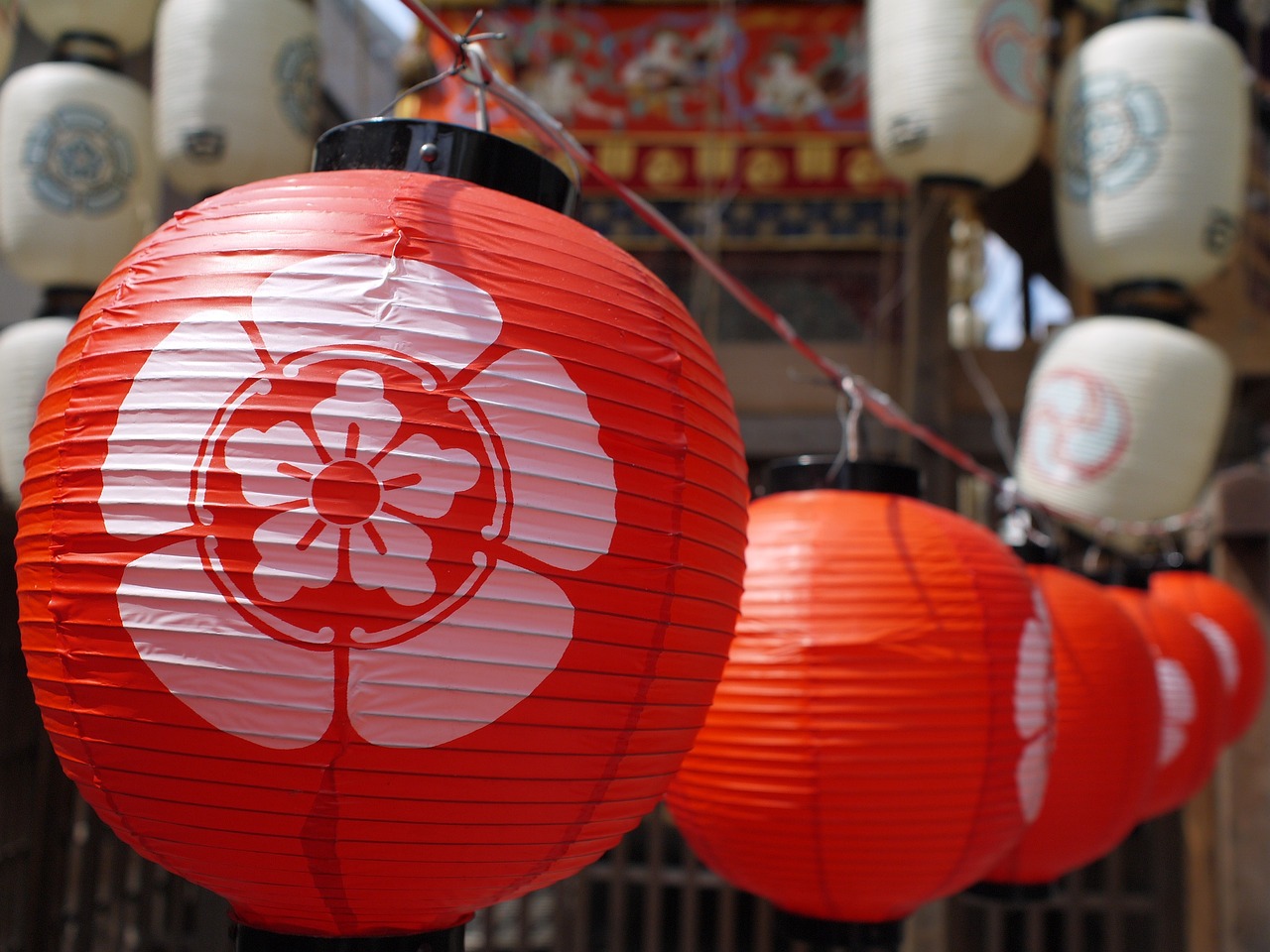 日本のお祭りでの提灯